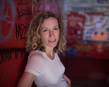 Aurélie Gourvès Comédienne marionnettiste