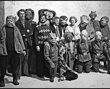 Nick Maley and creatures from the the Mos Eisley Cantina from Star Wars IV - A New Hope.