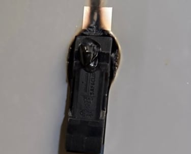 emergency electrician detected melted old fuse in the switchboard