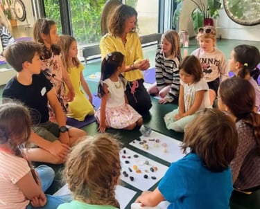 children and teacher at Zurich Rock Club crystal workshop for kids