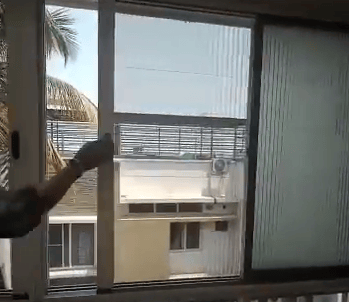 Retractable Pleated Mesh Door for Balcony