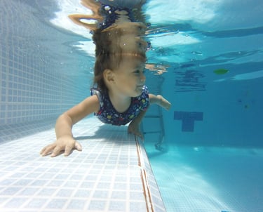 clases de natación para bebés en Mérida