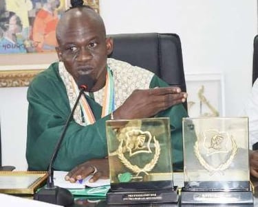 M. Soro Badrissa directeur artistique et membre fondateur de la compagnie Ivoire Marionnettes