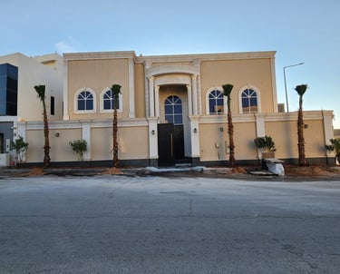 خبرتنا في مشاريع النخيل نمتلك خبرة عملية في تنفيذ مشاريع توريد وزراعة النخيل العربي والواشنطني داخل 