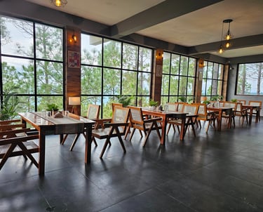 Restaurant and Cafe in Pauri