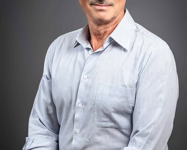 Portrait professionnel homme cadre pour profil LinkedIn