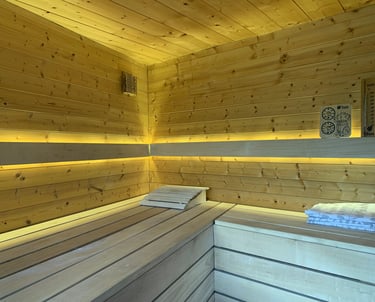 Expérience exceptionnelle dans le sauna sibérien au cœur de la Haute-Savoie.