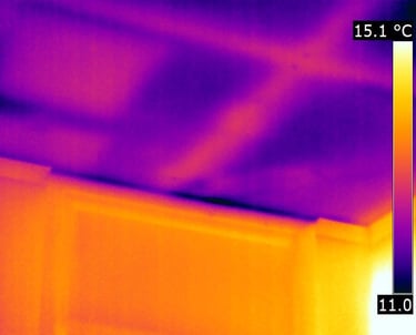 a thermal image of a ceiling in a room