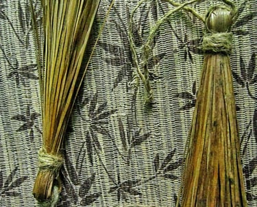 Two natural tassels 