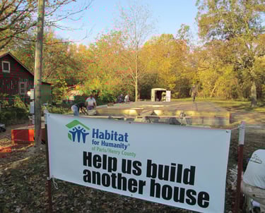 Donate sign for Habitat for Humanity