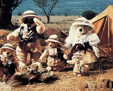 Muffy VanderBear Family teddy bears dressed in African Safari clothes