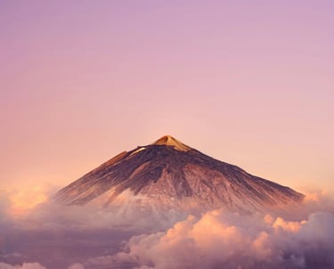 La Orotava, Spanien, Berg in der Morgendämmerung