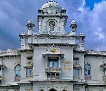 KGMU MEDICAL COLLEGE ANUPAM BEST PSYCHIATRIST PEDIATRICIAN SONALI LUCKNOW