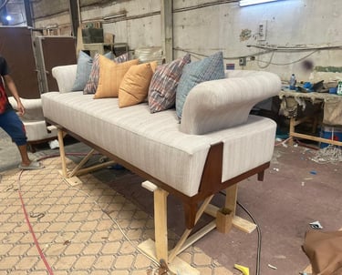 تفصيل وتنجيد كنب بالرياض