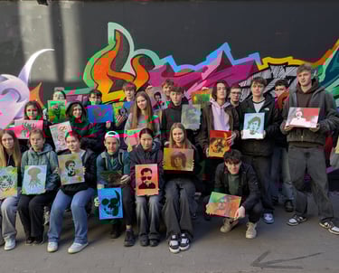 Student graffiti workshop Hamburg group with artworks / Schüler Graffiti Workshop Hamburg Gruppe mit fertigen Kunstwerken