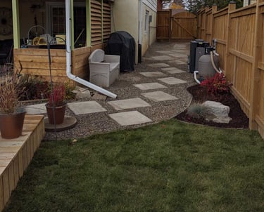 Lush restored garden bed and fresh mulch application by Avenue Seasons in GTA