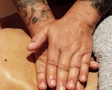 Massage du ventre chinois Chi Nei Tsang salon de massage cheng long Agde