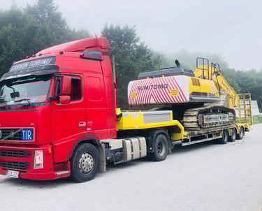 Zorlu arazi şartlarında sumitomo ekskavatör nakliyesi ve proje yönetimi