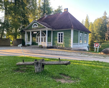 Estonie Vieille maison près d'un lac