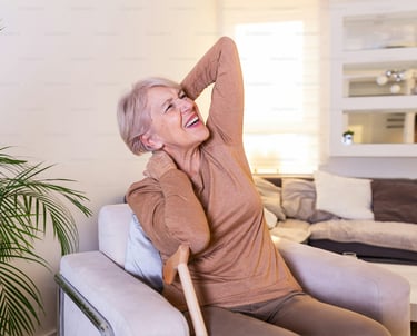 Ostéoporose symptômes douleur du dos femme après 50 ans