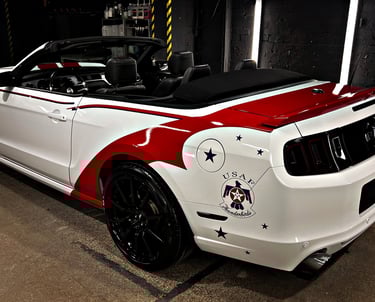  Lipdukų/reklamos gamyba, klijavimas Pavienių detalių kaip chromai, apdailos, langų apvadai, stogas,