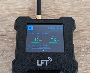 LFT vu de face — écran et logo