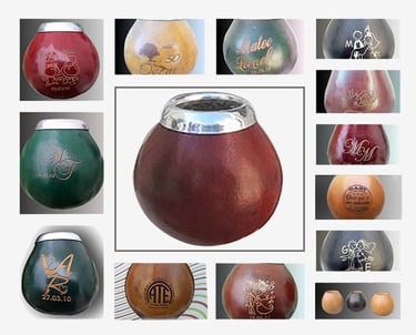 a collection of gourds mates with different colored