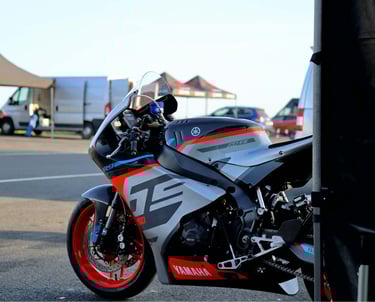 Yamaha R9