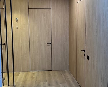 Drzwi ukryte z panele scienne