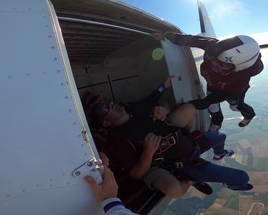 Départ saut en tandem avec son vidéo man