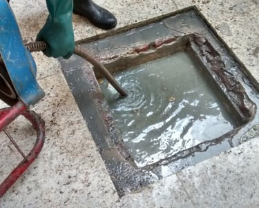 desentupimento de caixa de gordura