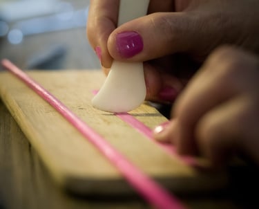 Le travail de la marqueterie de paille