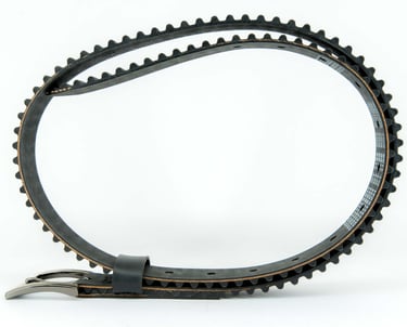 belt looped in on itself