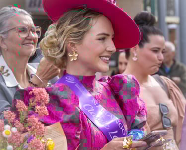 Fashionista enjoying the races
