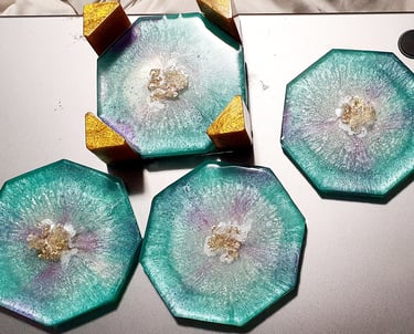 Sous-verres et leur socle