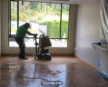 servicio de pulido y lacado barnizado de pisos de madera serviacabados lo hace por tí.