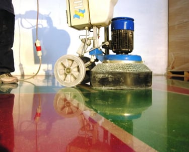 Traitement béton, ponçage et résines décoratives - solutions DG Services pour sols industriels & non