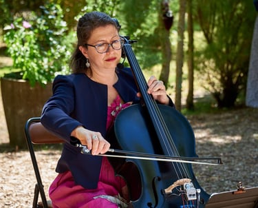 Lara au violoncelle