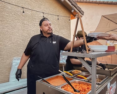 Event_Catering_Serving