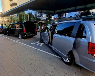 taxi cars in front of hotel in Kaunas