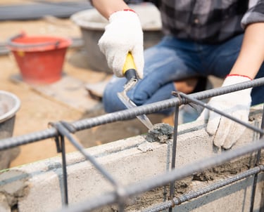 Ejecución experta de la obra, utilizando materiales de calidad y mano de obra especializada para gar