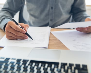 Gestión integral de los permisos y licencias necesarios ante las autoridades correspondientes, garan