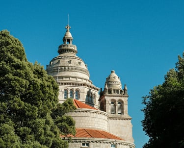 sanctuaire Santa Luzia sous un ciel bleu à Viana do Castelo Portugal