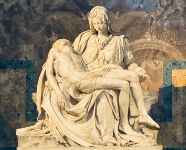 La Pieta sculpture by Michelangelo