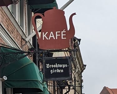 Strategie entsteht im Gespräch – wir übersetzen Gedanken in klare Wege.