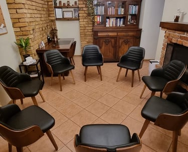 Grupinė psichoterapija, kėdės.