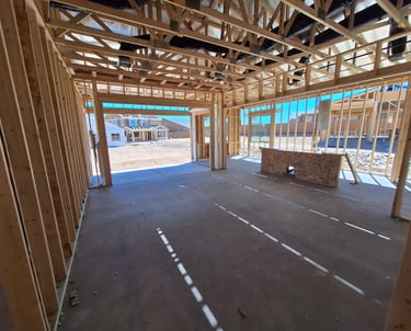 a large open floor plan with a large open floor plan