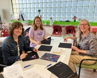 Reverse applique workshop participants