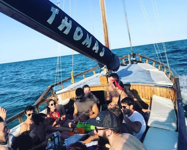 Cutter Falco Thomas in viaggio, barca a noleggio