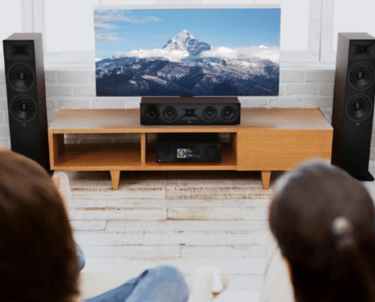 Sala com home theater JBL